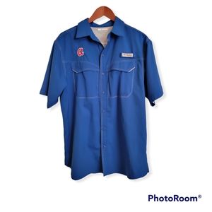 Atlanta Braves small short sleeve Columbia button up blue top